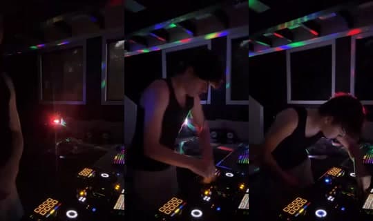 jxdmusic_au's Stream - Feb 19, 2026, 8:56 AM